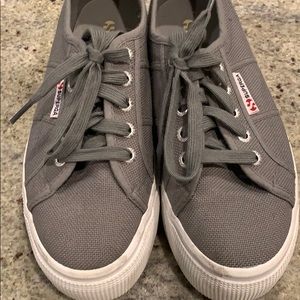 Like new Superga tennis shoes